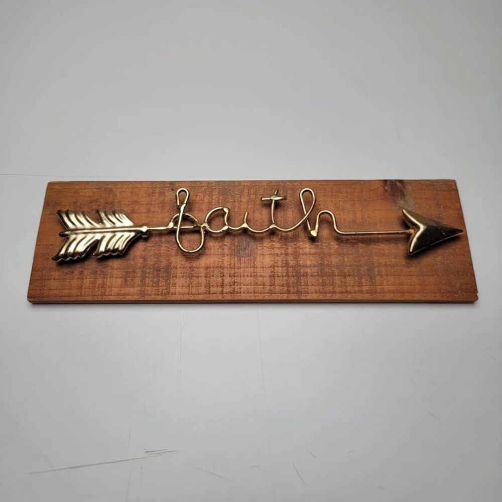 Rustic Wood Faith Arrow Wall Decor Sign Gold Metal Wire Art Christian Farmhouse